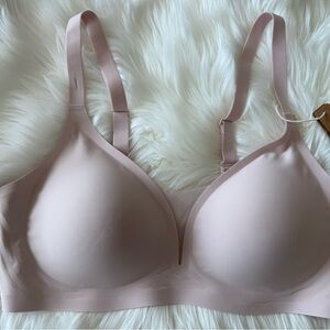 NWT Celeste d’or Curve Support & Lift V-Neck Mesh Bra in pink